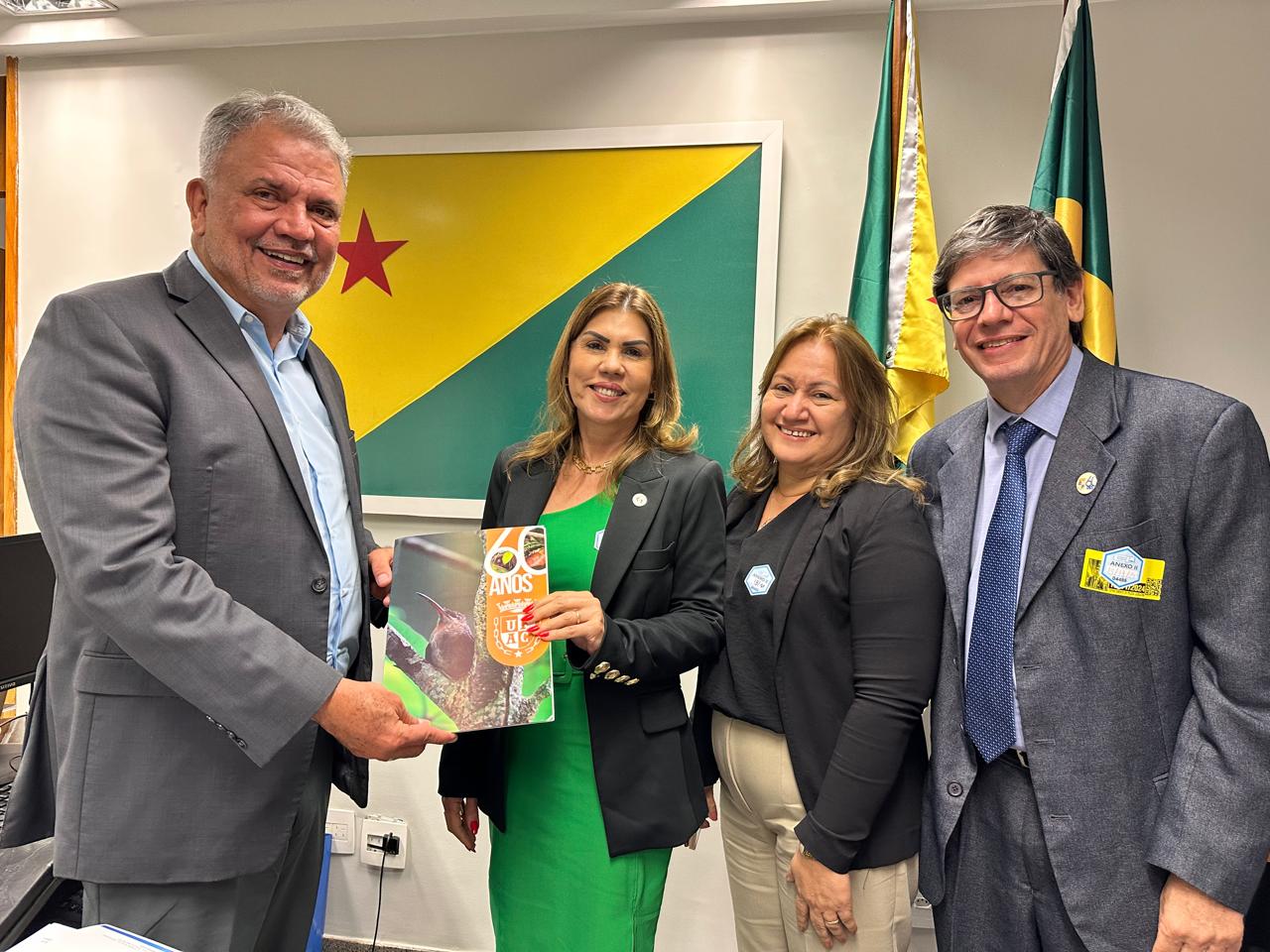 Relator setorial da Educação, Petecão garante mais de R$ 69 milhões para a Ufac em 2025